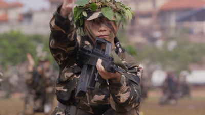 总结表彰大会--《锋芒》